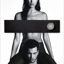 Irina Shayk con unos jeans de la campaña invierno 2017 de Givenchy
