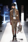 Total look camel de Desigual otoño/invierno 2017/2018 en la New York Fashion Week