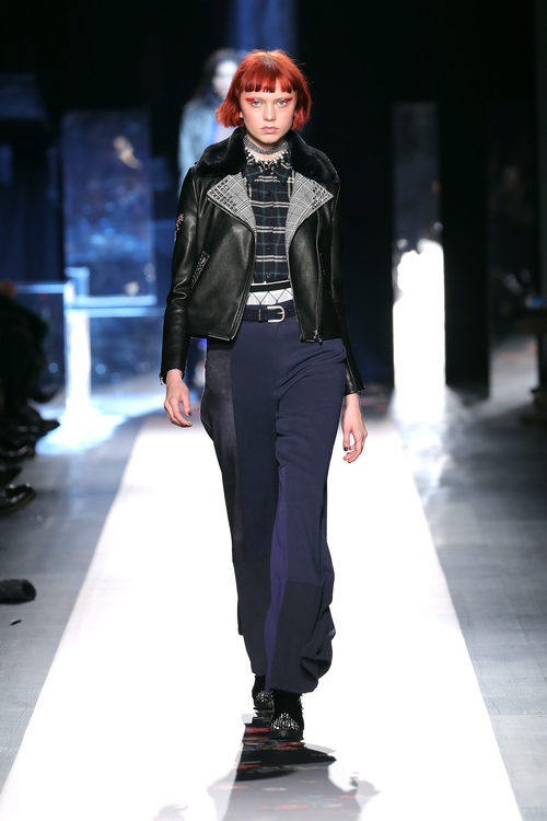 Chaqueta de cuero de Desigual otoño/invierno 2017/2018 en la New York Fashion Week