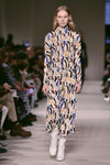 Vestido estampado de Victoria Beckham otoño/invierno 2017/2018 en la New York Fashion Week