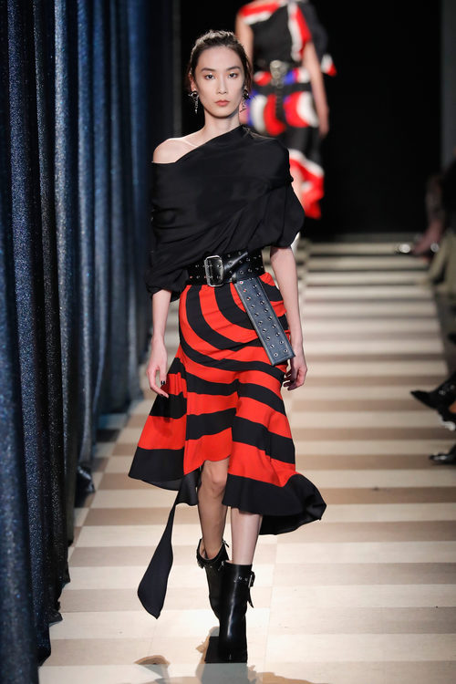 Falda bicolor de Monse otoño/invierno 2017/2018 en la New York Fashion Week