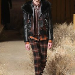 Pantalón a cuadros de Coach otoño/invierno 2017/2018 en la New York Fashion Week