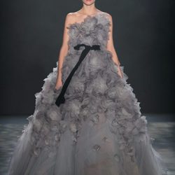 Vestido voluminoso de Marchesa otoño/invierno 2017/2018 en la New York Fashion Week