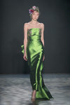 Vestido verde greenery de Marchesa otoño/invierno 2017/2018 en la New York Fashion Week
