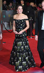 Kate Middleton con un vestido de Alexander McQueen en los Premios Bafta 2017