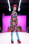 Vestido multicolor de Ágatha Ruiz de la Prada otoño/invierno 2017/2018 en la Madrid Fashion Week