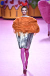 Vestido en forma de muffin de Ágatha Ruiz de la Prada otoño/invierno 2017/2018 en la Madrid Fashion Week