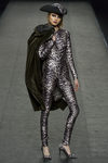 Mono estampado leopardo de Ion Fiz en su colección otoño/invierno en la Mercedes Benz Fashion Week Madrid