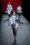 Vestido con superposición de Custo Barcelona en su colección otoño/invierno 2017/2018 para Madrid Fashion Week