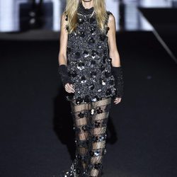 Vanesa Lorenzo con un vestido brilly de Duyos otoño/invierno 2017/2018 en la Madrid Fashion Week