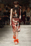 Vestido estampado de Prada otoño/invierno 2017/2018 en la Milán Fashion Week