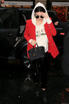 Kendall Jenner con un look casual en las calles de París
