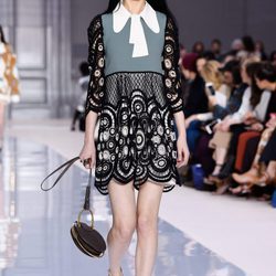 Vestido de encaje de Chloé otoño/invierno 2017/2018 en la Paris Fashion Week