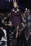 Vestido con terciopelo de Elie Saab de la colección otoño/invierno 2017/2018 en París Fashion Week