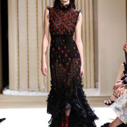 Vestido con volantes de Giambattista Valli otoño/invierno 2017/2018 en la Paris Fashion Week