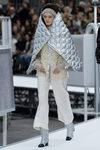 Capa acolchada de Chanel otoño/invierno 2017/2018 en la Paris Fashion Week