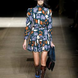 Vestido mini de Miu Miu otoño/invierno 2017/2018 en la Paris Fashion Week