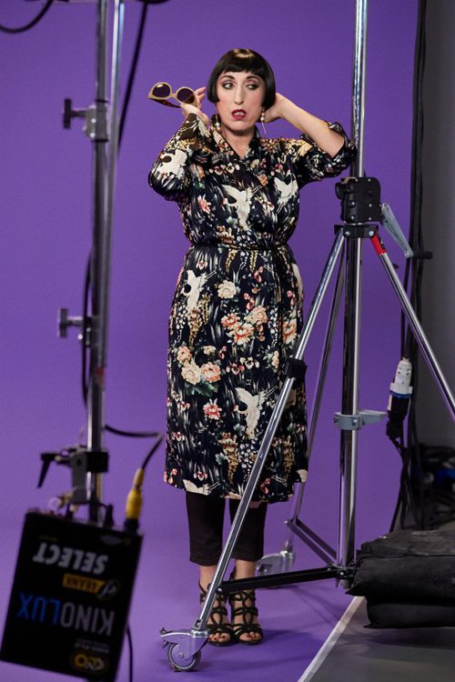 Rossy de Palma en la nueva campaña de Violeta by Mango primavera/verano 2017
