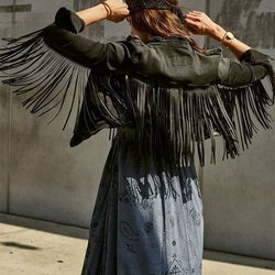 Chaqueta negra con flecos de Replay primavera/verano 2017