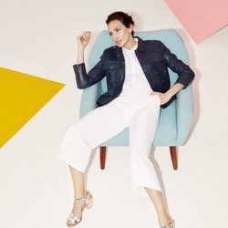 Nieves Álvarez con una chaqueta azul de Trucco primavera/verano 2017