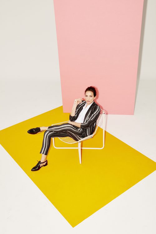 Nieves Álvarez con un traje de chaqueta de Trucco primavera/verano 2017