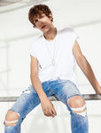 Vaqueros con rotos de Bershka primavera/verano 2017