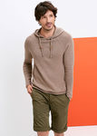 Andrés Velencoso con unas bermudas de Esprit Men primavera/verano 2017