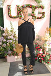Rosie Huntington-Whiteley con un total look black en la presentación de una colección de UGG