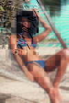 Bikini azul con bordados de Etam colección primavera/verano 2017