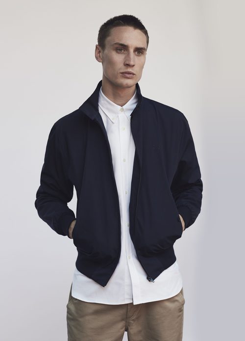 Chaqueta azul marino de Fred Perry primavera/verano 2017