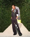Victoria Beckham con un look de su nueva colección para Target