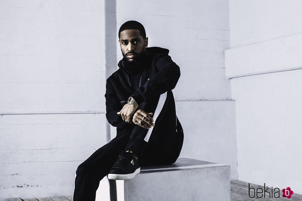 Big Sean posando para Puma como su nuevo embajador global