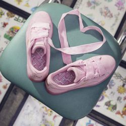 Zapatillas 'Suede Heart Reset' rosas de Puma primavera/verano 2017