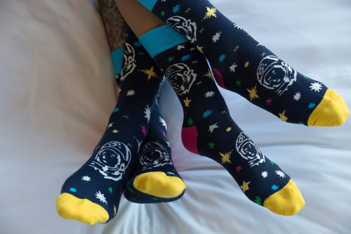 Calcetines estampados de la primavera/verano 2017 de Happy Socks con la firma de Pharrell Williams