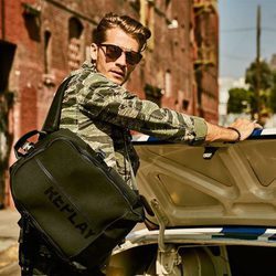 Mochila negra de Replay primavera/verano 2017