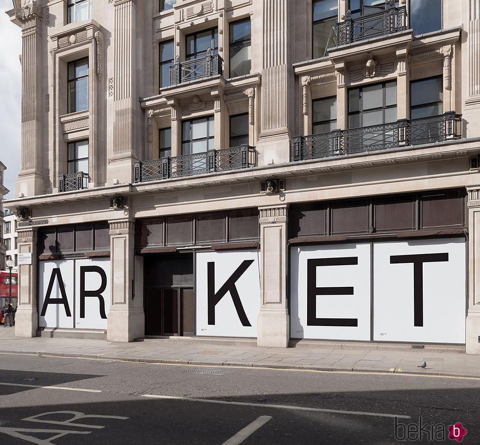 Fachada de la tienda de la nueva marca de H&M en Londres