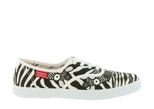 Clásica zapatilla bicolor de Victoria y Kukuxumusu primavera/verano 2017