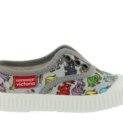 Zapatilla gris de Victoria y Kukuxumusu primavera/verano 2017