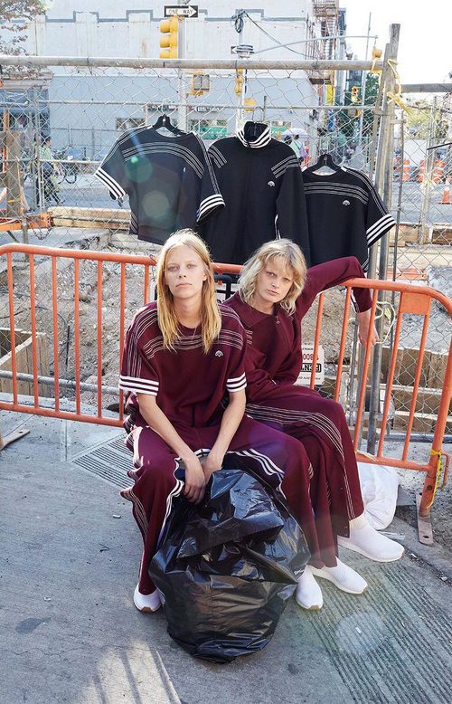 Chándals burdeos de la colección cápsula de Alexander Wang para Adidas Originals