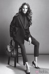 Izabel Goulart, toda de negro para la campaña de Marella 2011