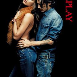 Irina Shayk y Vinnie Woolston posan con la colección otoño/invierno 2011-12 de Replay