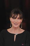 Los pendientes largos de Carla Bruni
