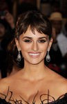 Los pendientes largos de Penélope Cruz