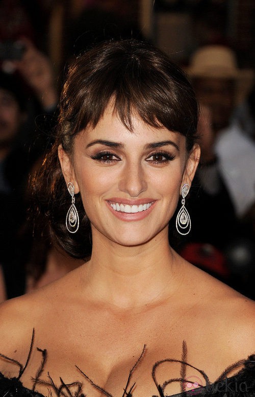 Los pendientes largos de Penélope Cruz