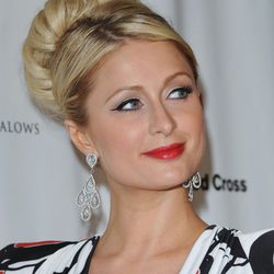 Los pendientes largos de Paris Hilton