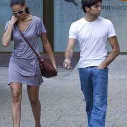 Eva González de paseo con Cayetano