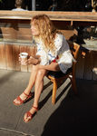 Camisa étnica de & Other Stories y Toms primavera/verano 2017