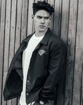 Tyler Clinton para el lookbook de la agencia IMG