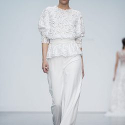 Pantalón palazzo de Hannibal Laguna en la Madrid Bridal Week 2017