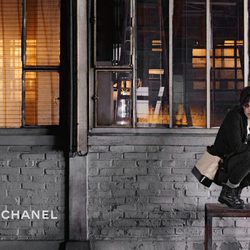 Kristen Stewart como imagen del nuevo bolso 'Gabrielle' de Chanel